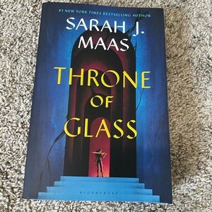 Throne of Glass by Sarah J. Maas
